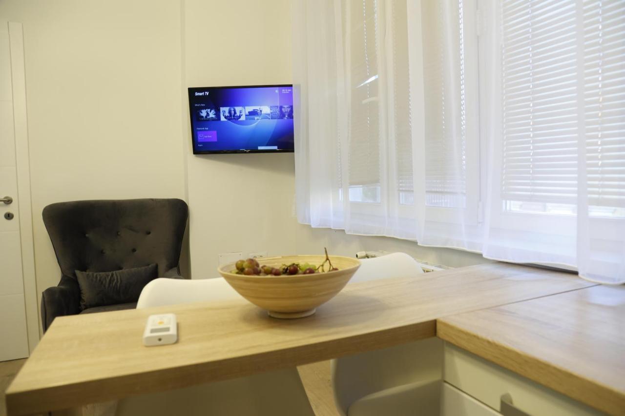 Blue And Rose Cozy - Quiet In The Best Location - Self Check-In - 5Th Floor With Elevator سراييفو المظهر الخارجي الصورة