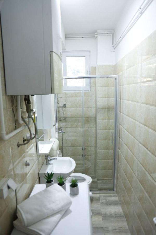Blue And Rose Cozy - Quiet In The Best Location - Self Check-In - 5Th Floor With Elevator سراييفو المظهر الخارجي الصورة